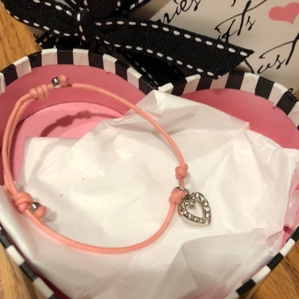 Pink stone heart bracelet NEw